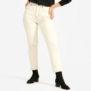 Everlane Cheeky Straight Jean in Sandstone